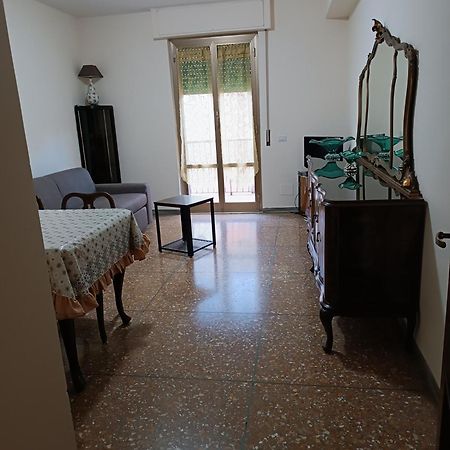 רומא Hortis Apartment, 5 Persone, 2 Camere, Balcone, Metro C E Tram Per Il Centro מראה חיצוני תמונה
