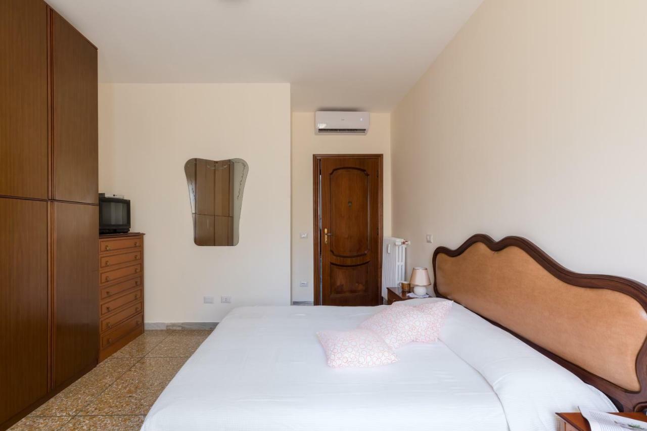 רומא Hortis Apartment, 5 Persone, 2 Camere, Balcone, Metro C E Tram Per Il Centro מראה חיצוני תמונה