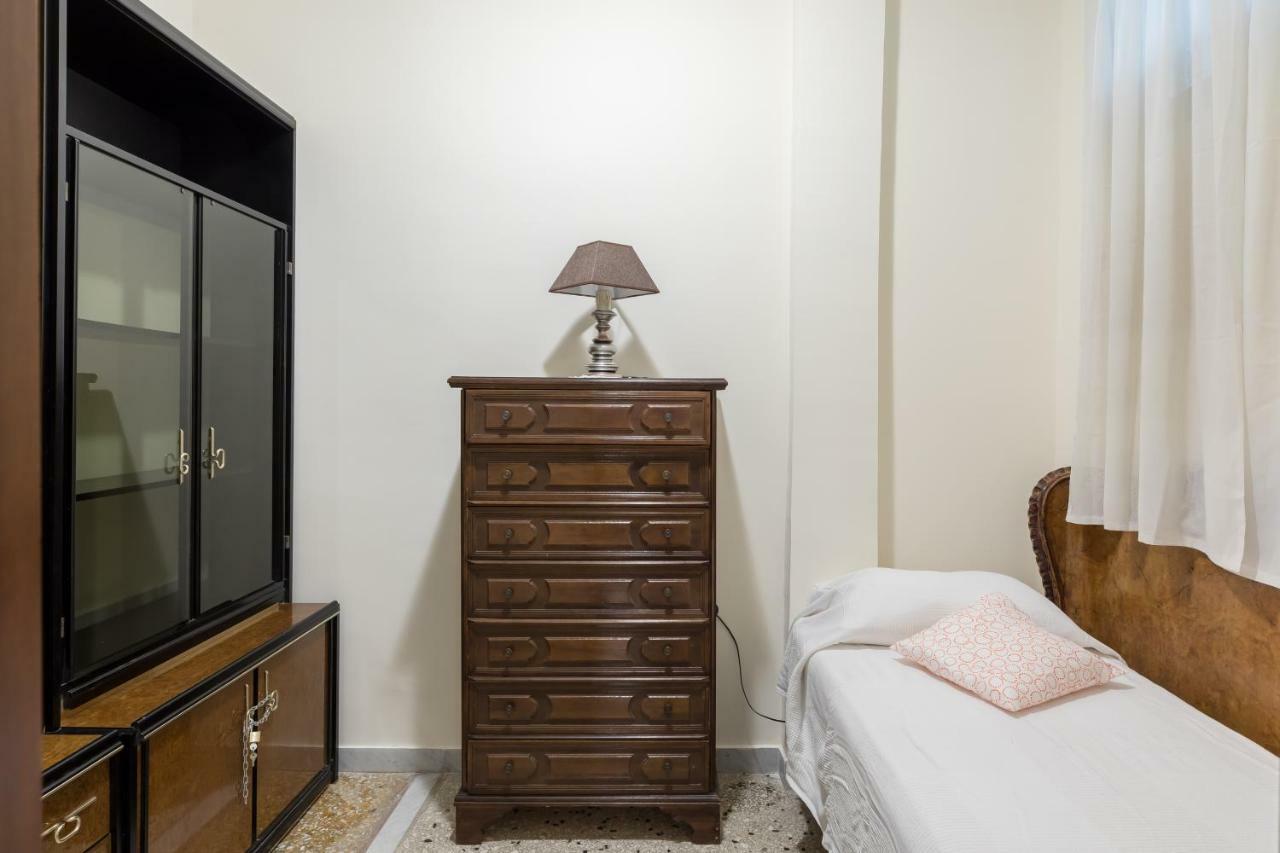 רומא Hortis Apartment, 5 Persone, 2 Camere, Balcone, Metro C E Tram Per Il Centro מראה חיצוני תמונה
